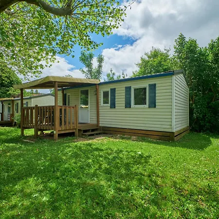 Mobil 4 Personnes 202 Campsite *